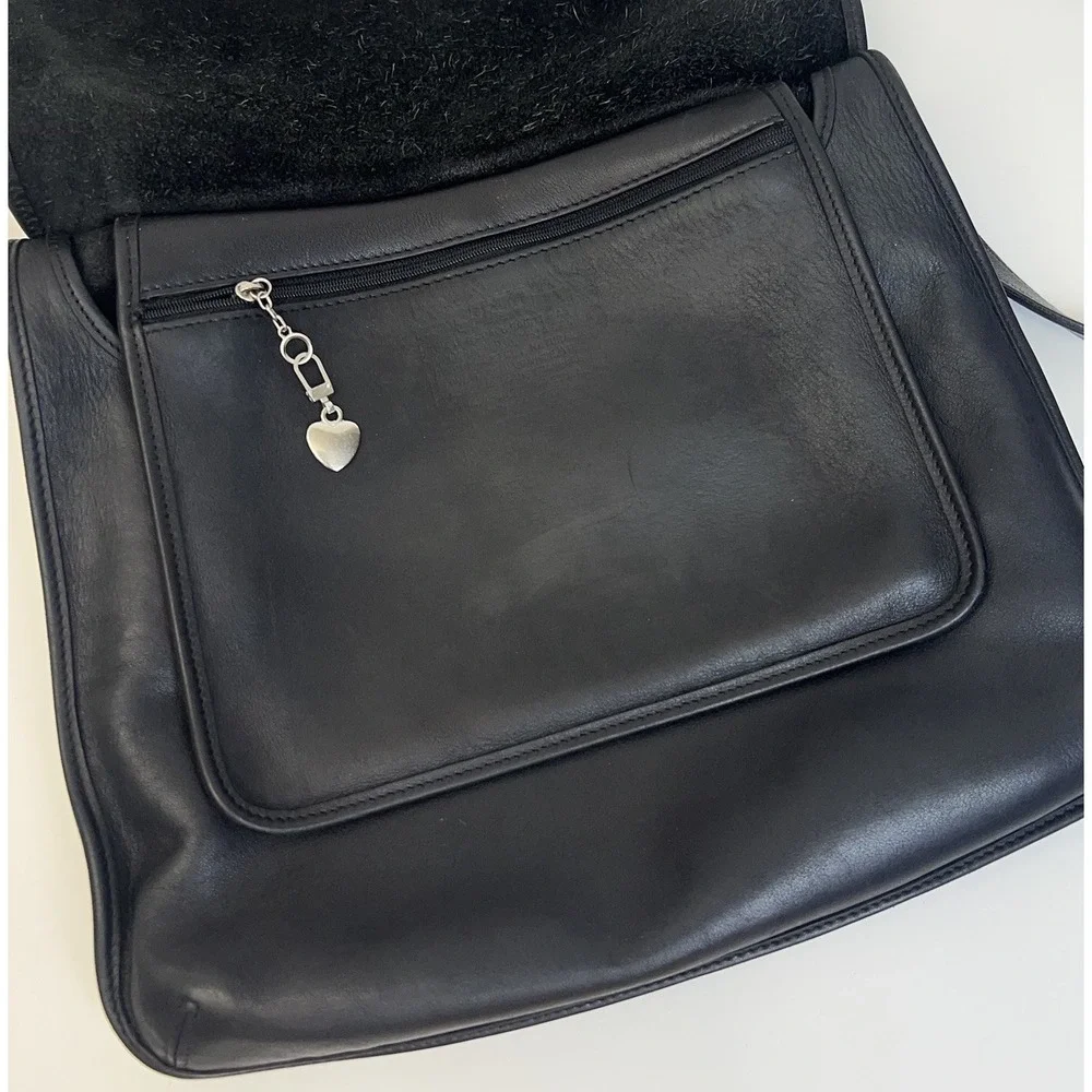 Vintage COACH Leather Hippie Flap Slim Crossbody Bag Nickel Hardware Black 9134